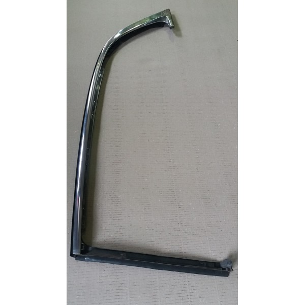 Moldura Superior Porta Traseira Esq Malibu Cromada