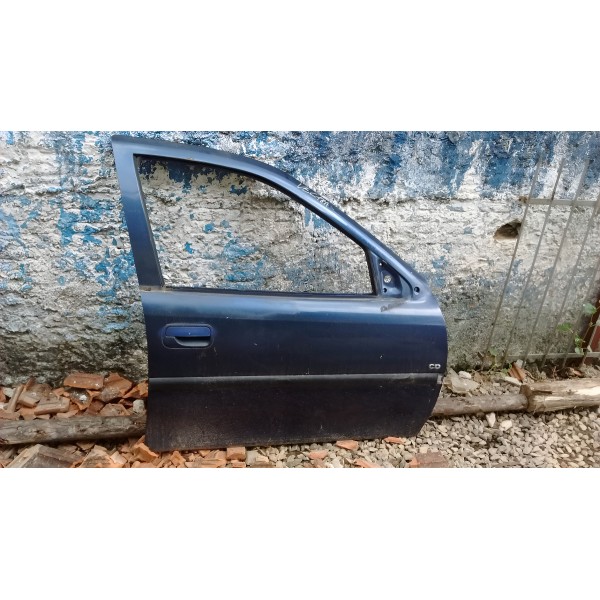 Porta Dianteira Direita Vectra 97 99 01 03 05 Dianteira Direita Preto