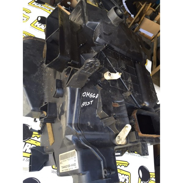 Caixa De Ventilação Gm Ômega Australiano Só Caixa