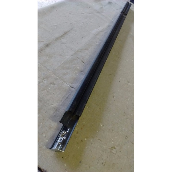 Friso Cromado Pestana Porta Traseira Esquerda Malibu