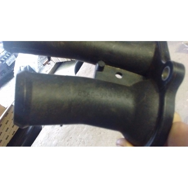 Conexão Valvula Termostatica Focus 09/12 2s6g9k478bd