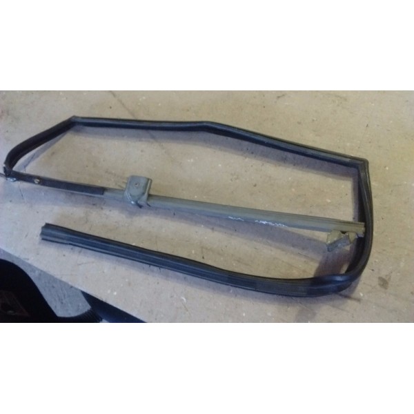 Canaleta Borracha Fit 03 05 07 Porta Tras Esquerda