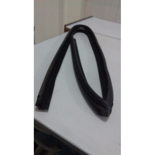 Canaleta Porta Borracha Uno 2 Portas 85 A 10 Esq