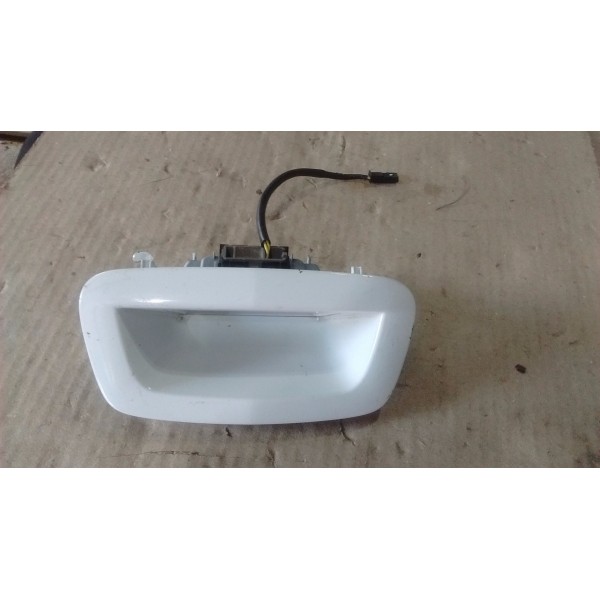 Maçaneta Tampa Traseira Tracker 2013 2014