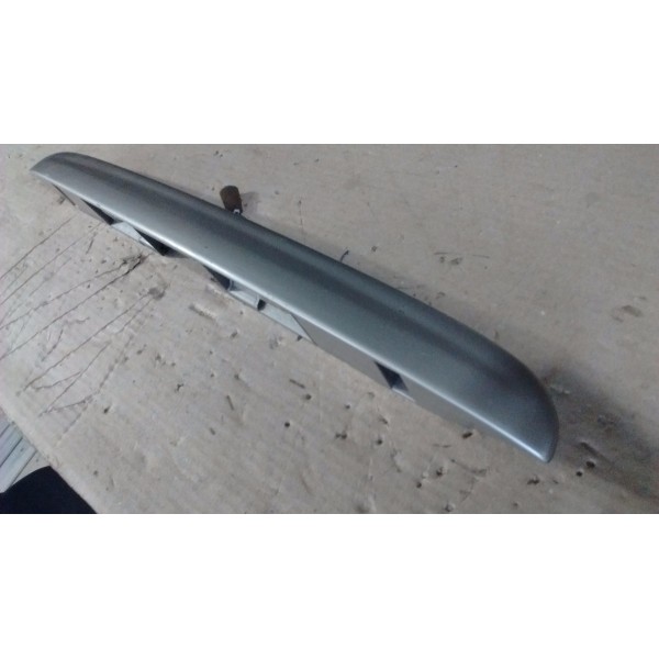 Friso Aplique Tampa Traseira Kia Carnival 2001