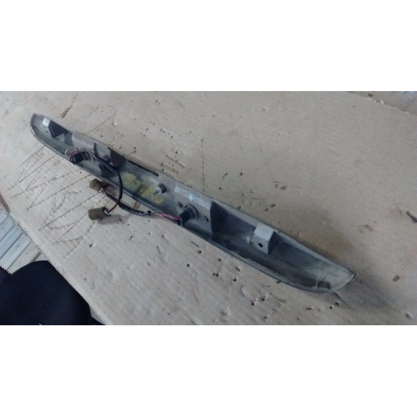 Friso Aplique Tampa Traseira Kia Carnival 2001