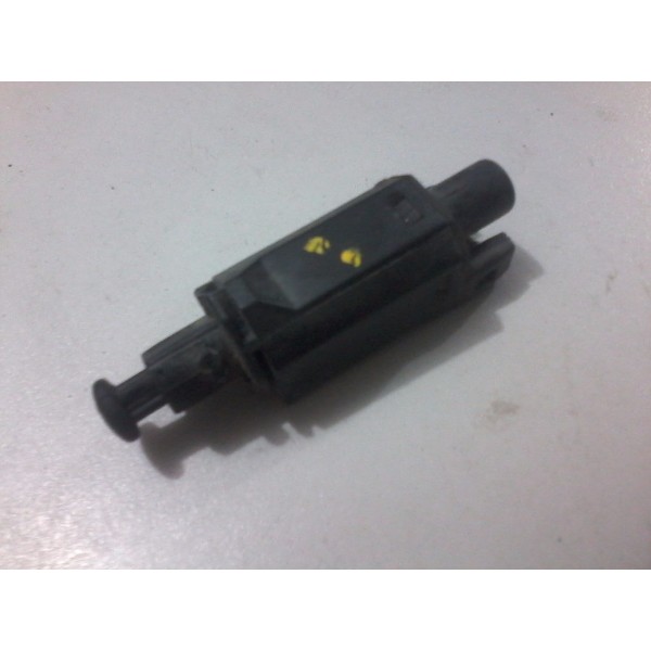 Interruptor De Luz Freio Gol Santana Golf 191945515