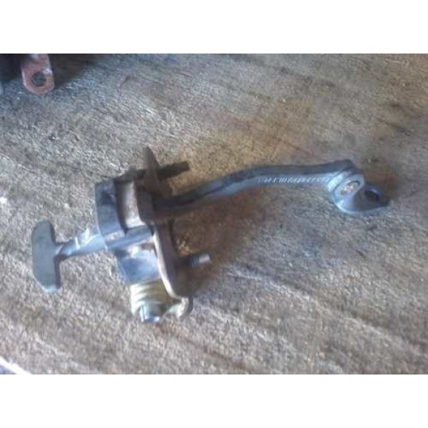 Limitador Porta Dianteiro Esquerda Clio