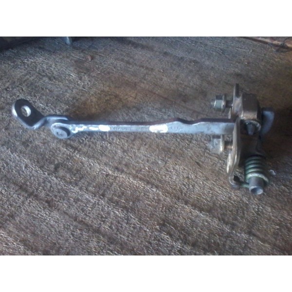 Limitador Porta Traseira Esquerda Renault Clio 99