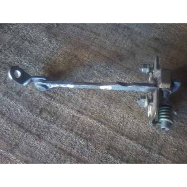 Limitador Porta Traseira Esquerda Renault Clio 99