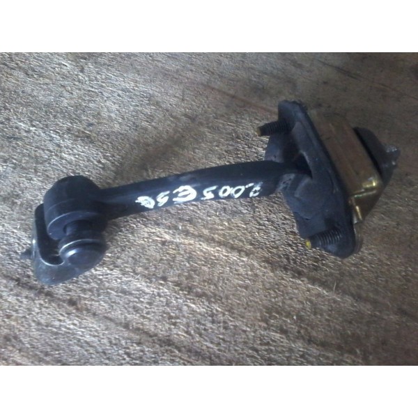 Limitador De Porta Fiesta Dianteira Esquerda 05