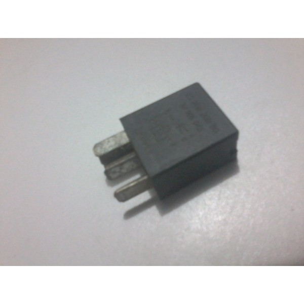 Rele Auxiliar Citroen Peugeot 9620220980 Original