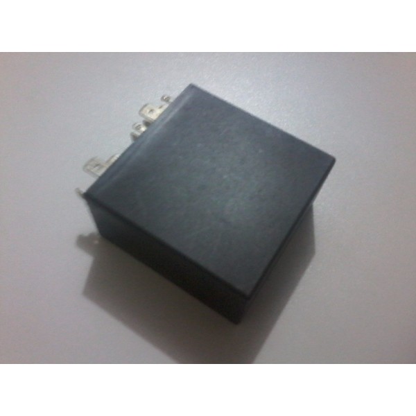 Rele Limpador Temperatura 4b0955531a Golf Passat A3