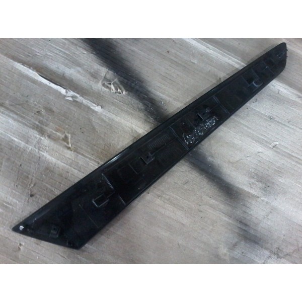 Friso Esquerdo Porta Forro Jetta 5c6867449a