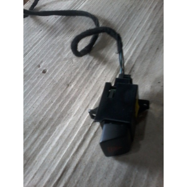 Krros - Botão Pisca Alerta Fiat Bravo 2012 Preto