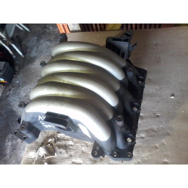 Coletor Admissão Audi A4 2.4 V6 Original 078133151ak