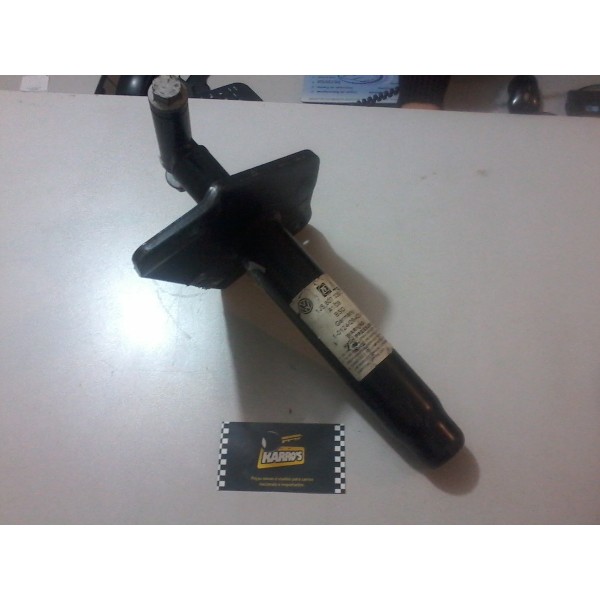 Suporte Amortecedor Parachoque Jetta 2013 Tras Esq